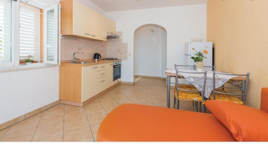Apartment Petra Raslina Ngoại thất bức ảnh